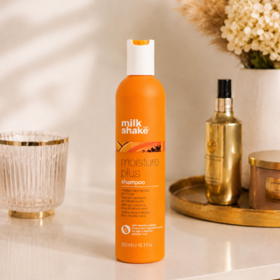 Milk Shake Moisture Plus Shampoo 300 ml intensywnie nawilżający szampon do włosów suchych